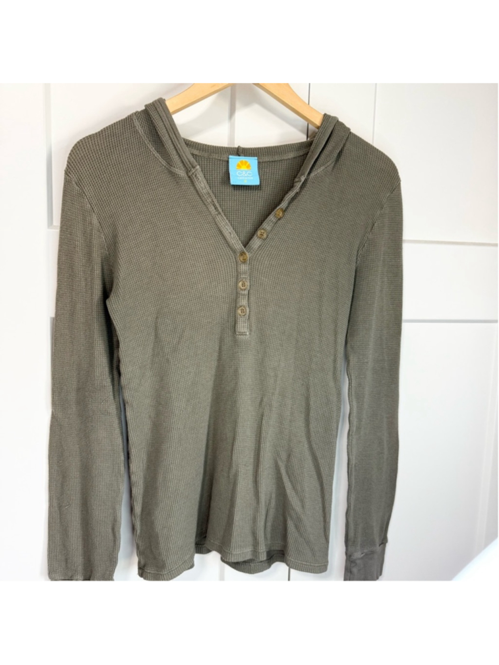 C&C California waffle knit hooded olive green Thermal Knit Henley size medium